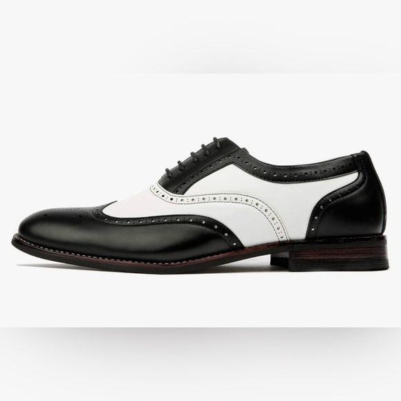 Ferro Aldo Black and White 50s Inspired Sadle Oxford Shoes - Picture 2 of 8